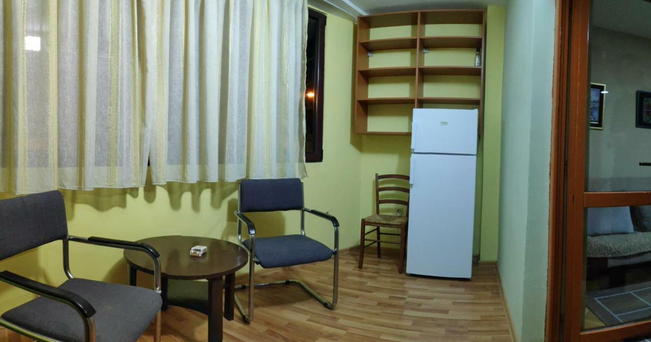 Malo Brdo Apartment พอดโกริกา ภายนอก รูปภาพ